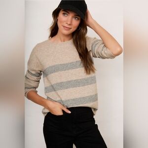 WYSE London Flo Star Patch Jumper - Taupe/Grey